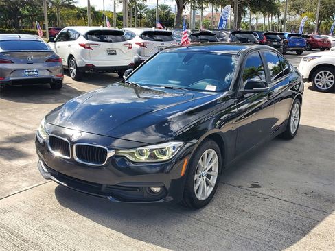 Used 2018 BMW 320i Sedan image 3