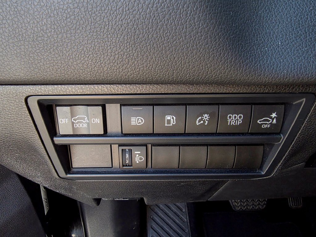 Used 2025 Toyota Sequoia SR5 AWD/4WD image 13