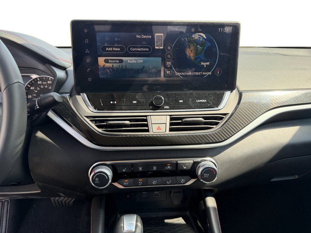 Used 2024 Nissan Altima 2.5 SR w/ SR Premium Package FWD image 12