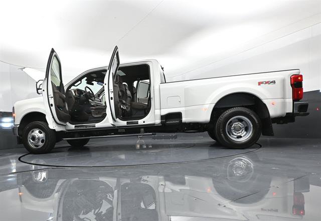 Certified 2025 Ford F350 King Ranch w/ Chrome Package AWD/4WD image 54