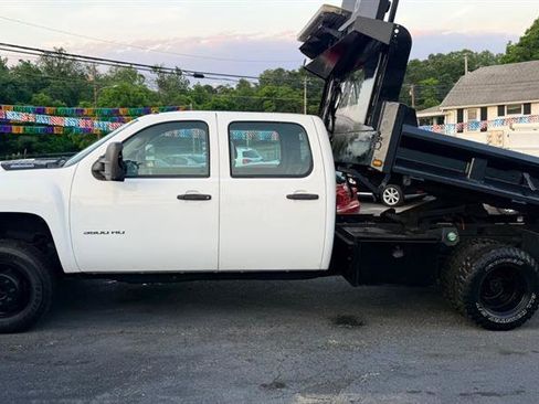 Used 2013 Chevrolet Silverado 3500 W/T RWD image 4