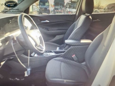 Used 2025 Buick Encore GX Preferred image 7