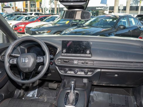 Used 2024 Honda HR-V Sport image 19