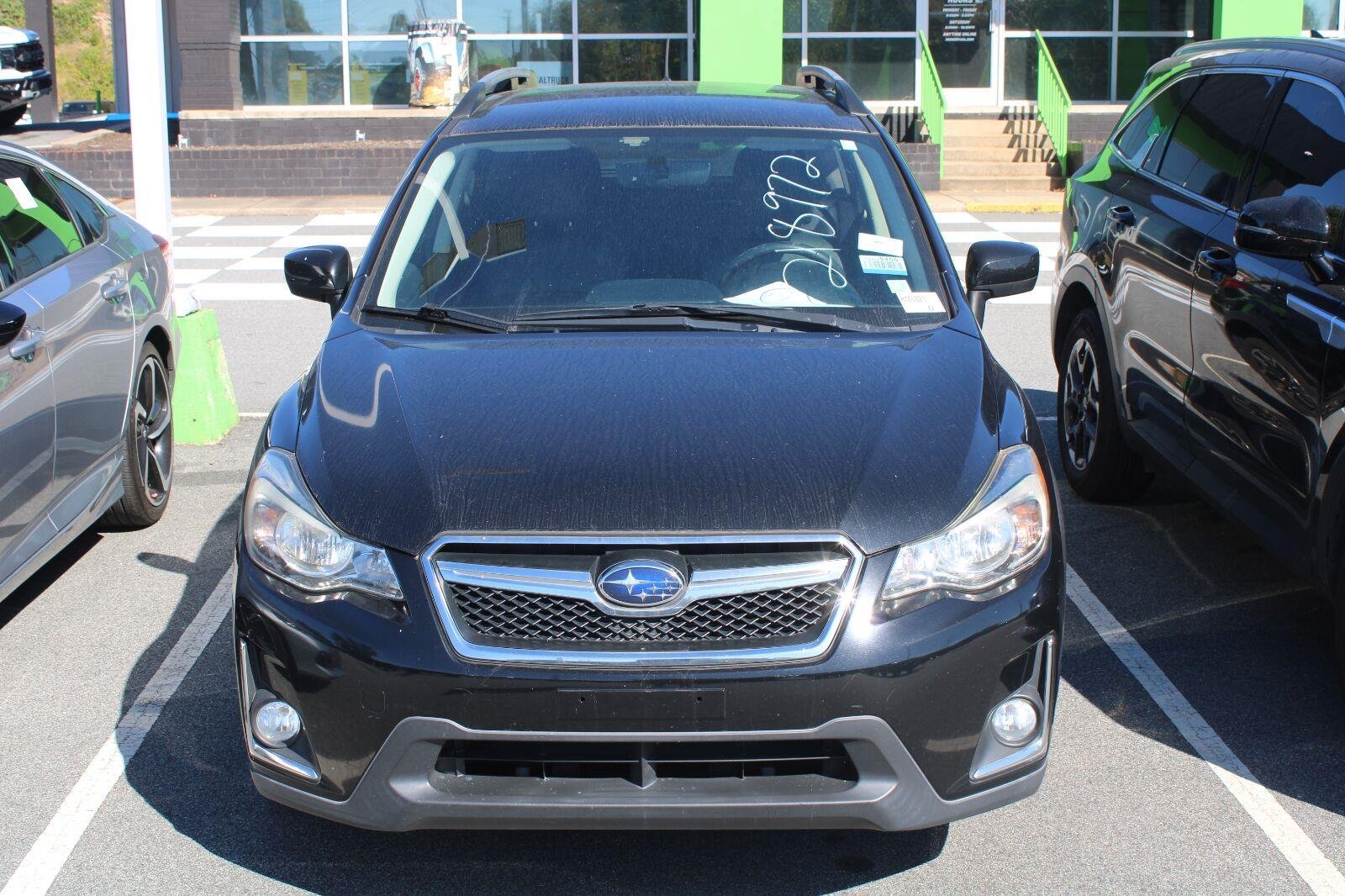 Used 2017 Subaru Crosstrek 2.0i Premium AWD/4WD image 2