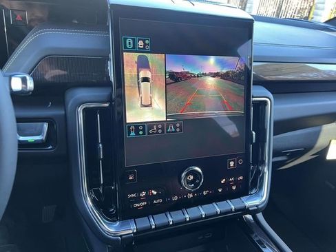 New 2026 GMC Yukon XL Elevation image 22