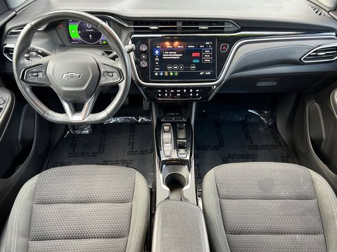 Used 2022 Chevrolet Bolt EUV LT w/ Comfort Package image 13