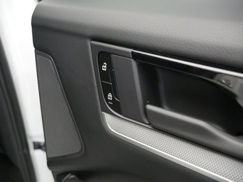 Certified 2026 Porsche Cayenne AWD/4WD image 33