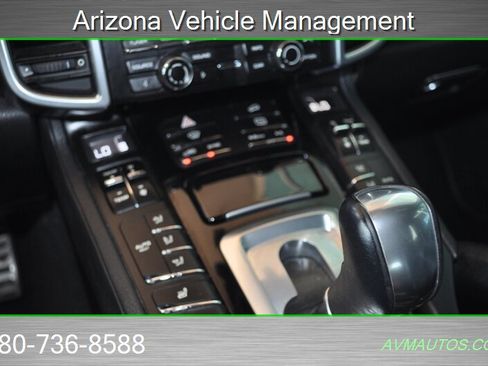 Used 2014 Porsche Cayenne S AWD/4WD image 28