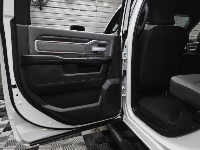 Used 2023 RAM 4500 SLT w/ Quick Order Package 2YG SLT AWD/4WD image 39