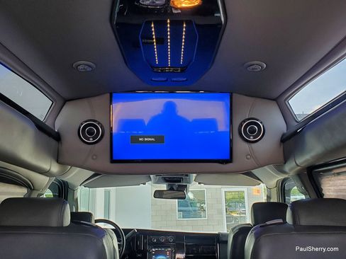 Used 2020 Chevrolet Express 2500 w/ Enhanced Convenience Package RWD image 33