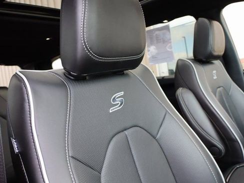 Used 2024 Chrysler Pacifica Limited w/ S Appearance Package image 55