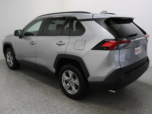 Used 2025 Toyota RAV4 XLE FWD image 9
