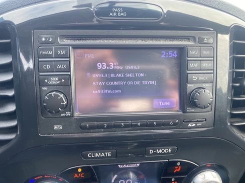 Used 2013 Nissan Juke SL image 12