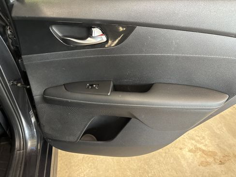 Used 2024 Kia Forte GT-Line FWD image 31