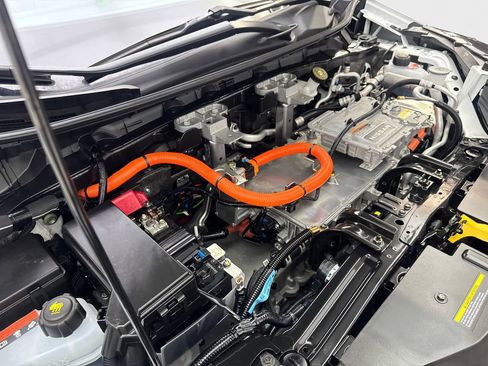 Used 2024 Nissan Ariya AWD image 78