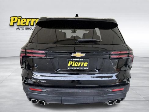Used 2024 Chevrolet Traverse LS FWD image 3