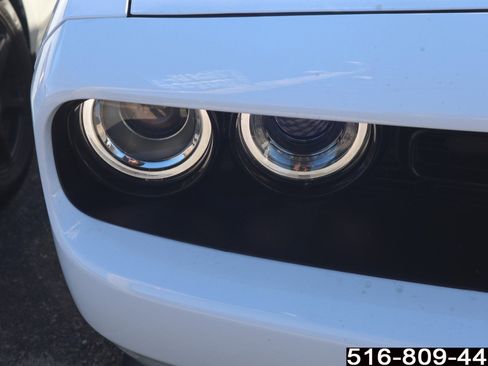 Used 2023 Dodge Challenger R/T w/ Plus Package image 17