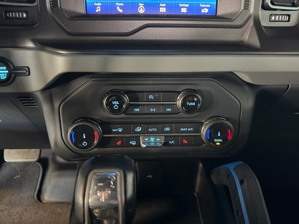 Used 2022 Ford Bronco Black Diamond w/ Sasquatch Package AWD/4WD image 25