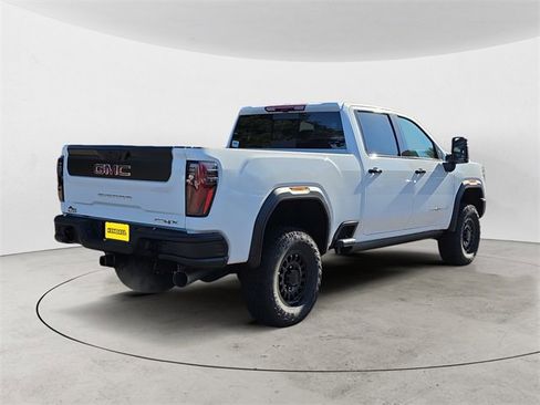 New 2026 GMC Sierra 2500 AT4X w/ AT4X AEV Edition image 5