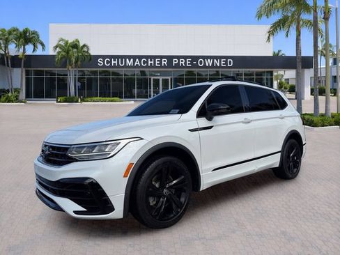 Used 2023 Volkswagen Tiguan SE R-Line FWD image 3