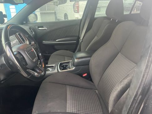 Used 2019 Dodge Charger R/T RWD image 9