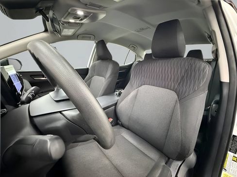 Used 2025 Toyota Camry LE FWD image 11