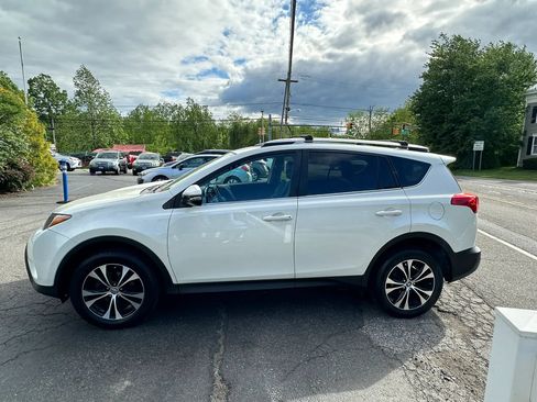 Used 2015 Toyota RAV4 Limited AWD/4WD image 7
