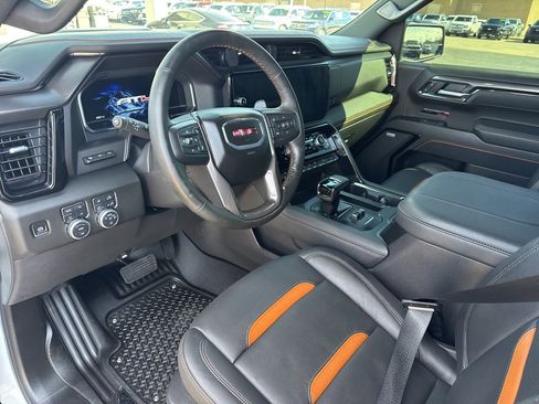 Used 2025 GMC Sierra 1500 AT4 w/ AT4 Premium Package image 7