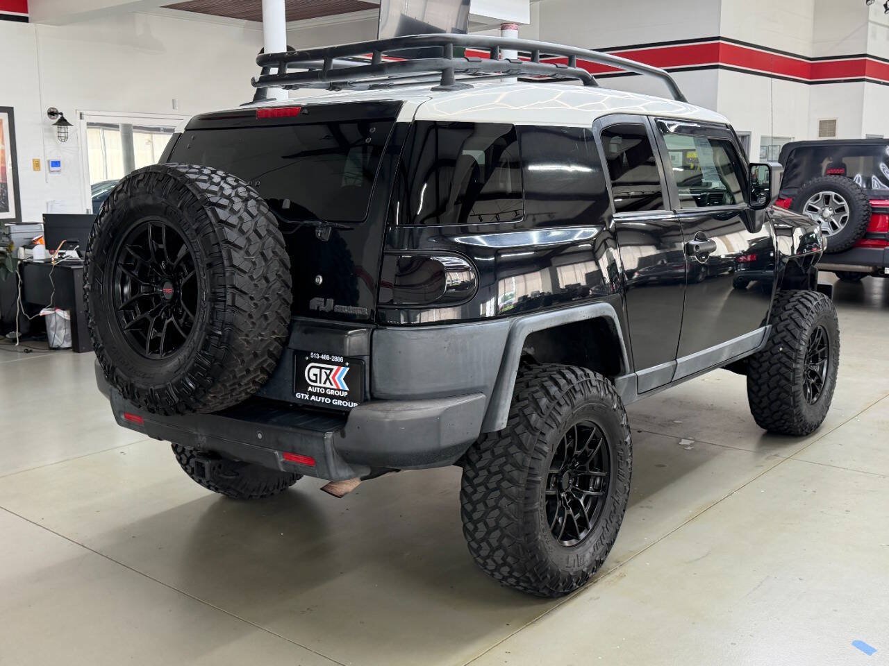 Used 2007 Toyota FJ Cruiser 4WD image 2