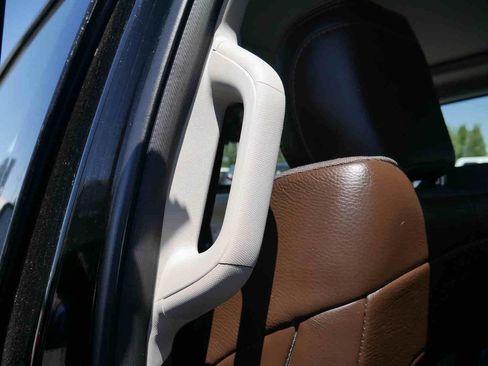 Used 2025 RAM 1500 Limited AWD/4WD image 18