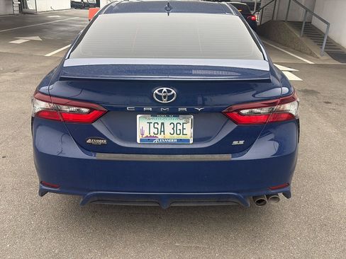Used 2024 Toyota Camry SE FWD image 4