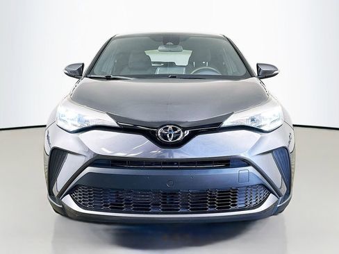 Used 2021 Toyota C-HR XLE image 2