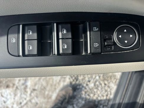 Used 2020 Kia Soul LX image 18