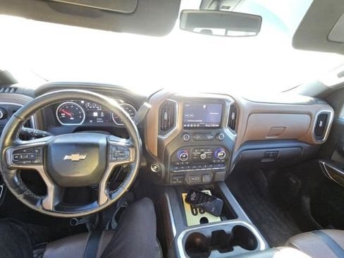 Used 2022 Chevrolet Silverado 1500 High Country RWD image 4