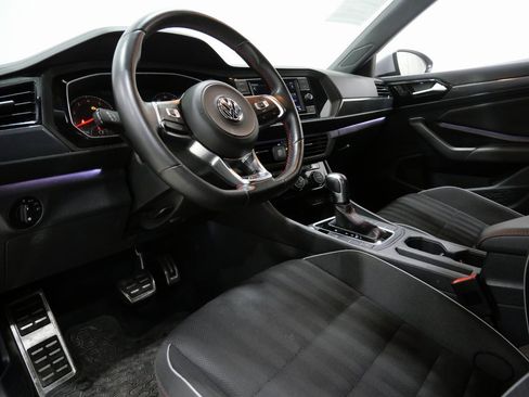 Used 2020 Volkswagen Jetta GLI image 11