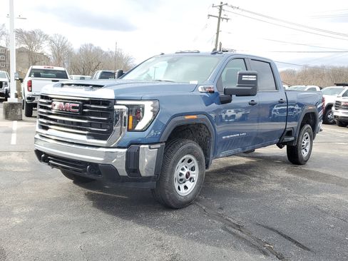 New 2026 GMC Sierra 2500 Pro w/ Convenience Package AWD/4WD image 9