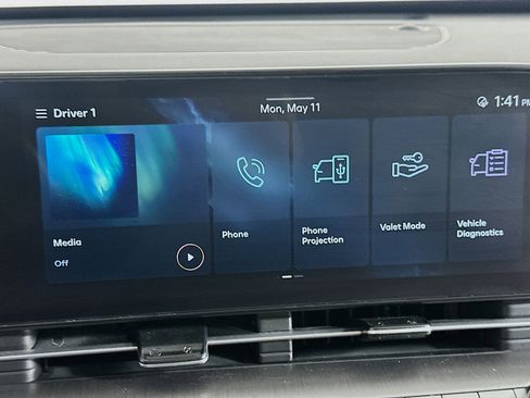 Used 2025 Hyundai Kona SEL FWD image 21