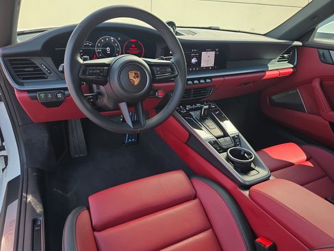 Certified 2026 Porsche 911 Carrera S RWD image 4