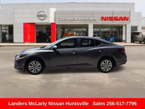 Used 2025 Nissan Sentra S FWD image 8