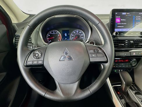 Used 2022 Mitsubishi Eclipse Cross SE image 11