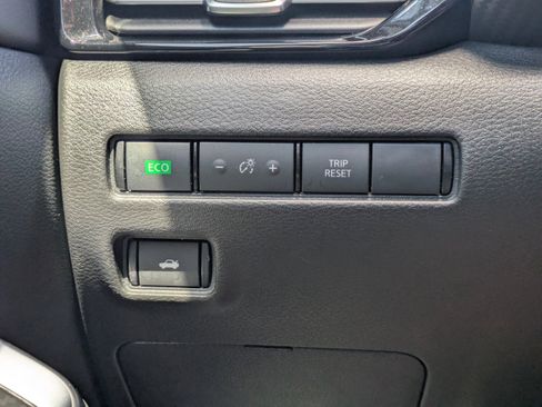 Certified 2023 Nissan Sentra SR w/ Electronics Package FWD image 24