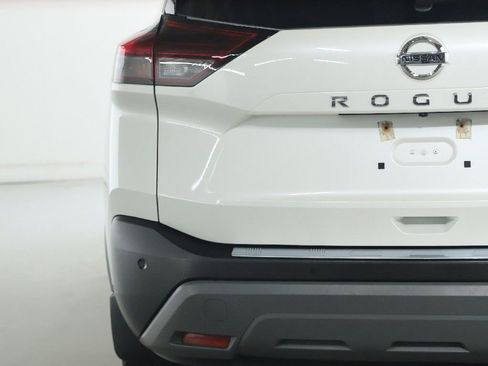 Used 2021 Nissan Rogue SV w/ Premium Package FWD image 45