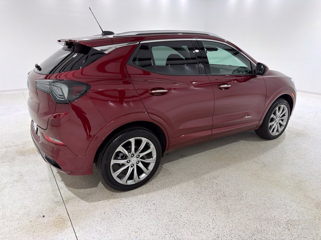 Used 2025 Buick Encore GX Avenir w/ Avenir Technology Package AWD/4WD image 5