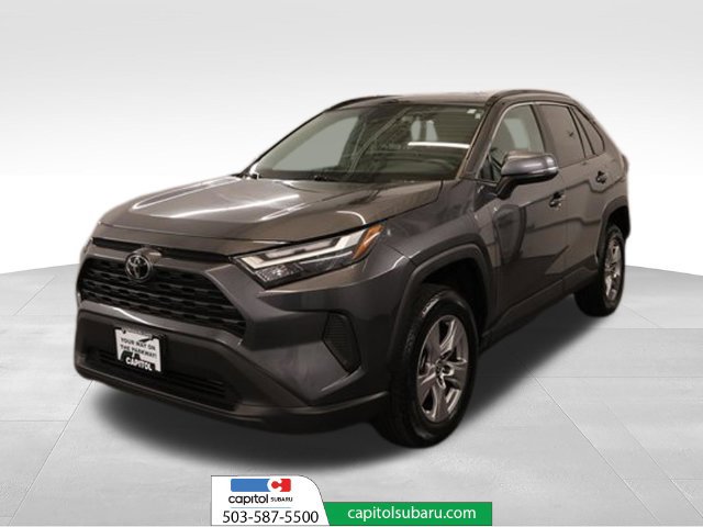Used 2025 Toyota RAV4 XLE AWD/4WD image 5