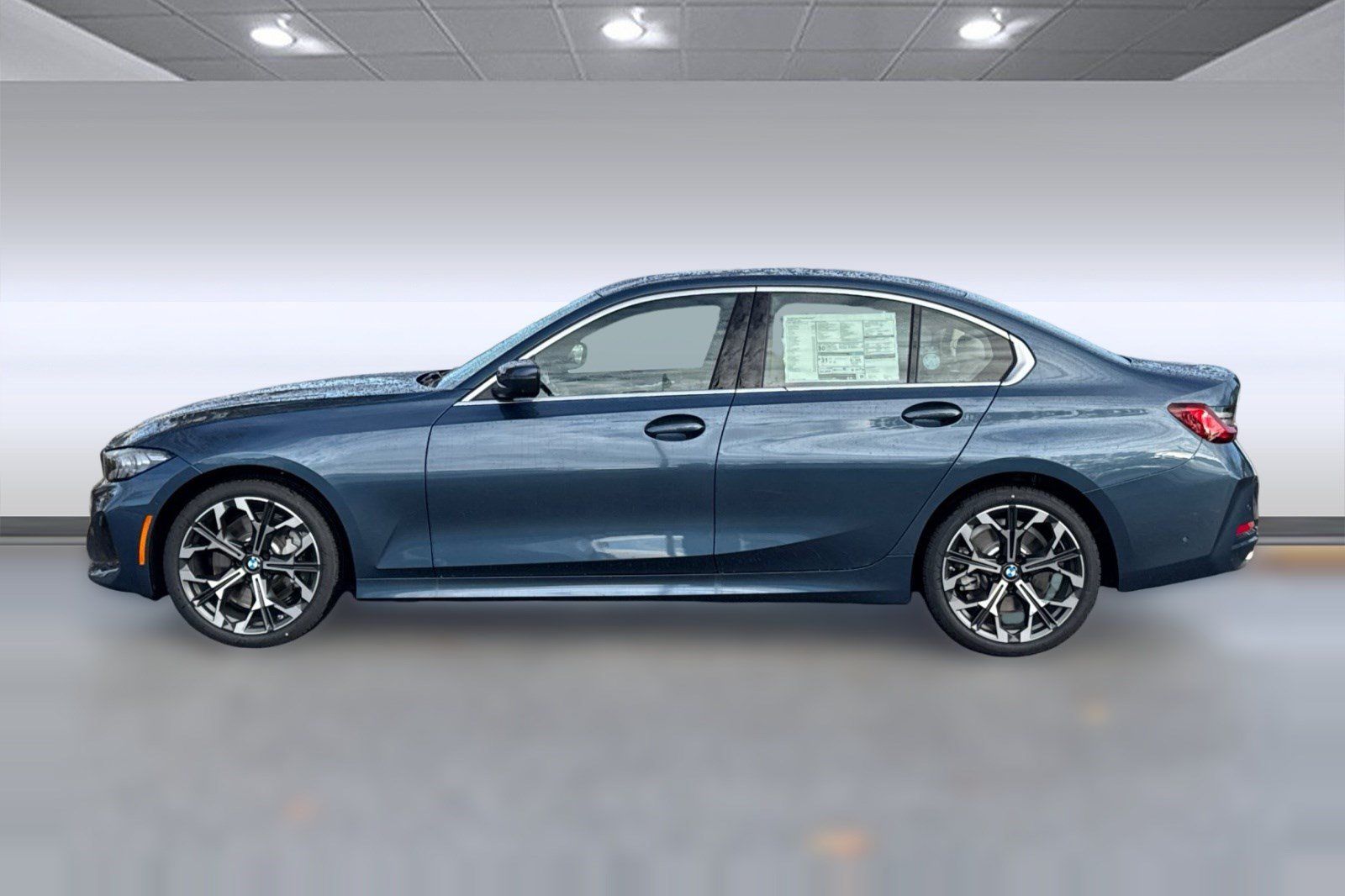 Used 2026 BMW 330i Sedan w/ Premium Package RWD image 2