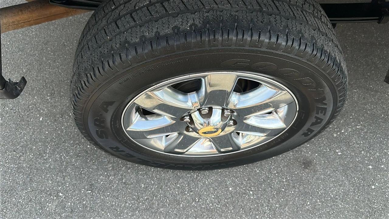 Used 2013 Ford F150 XLT w/ Luxury Equipment Group RWD image 18