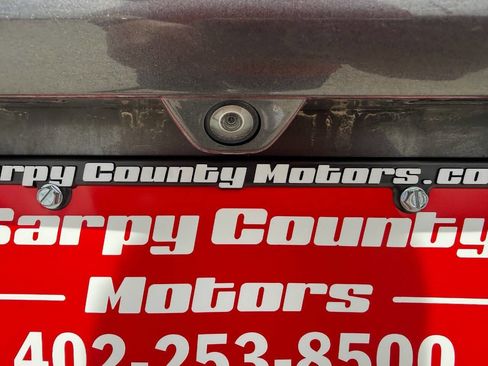 Used 2018 Chrysler Pacifica Limited w/ Advanced Safetytec Group FWD image 18