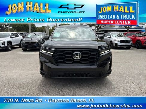 Used 2025 Honda Pilot Sport image 17
