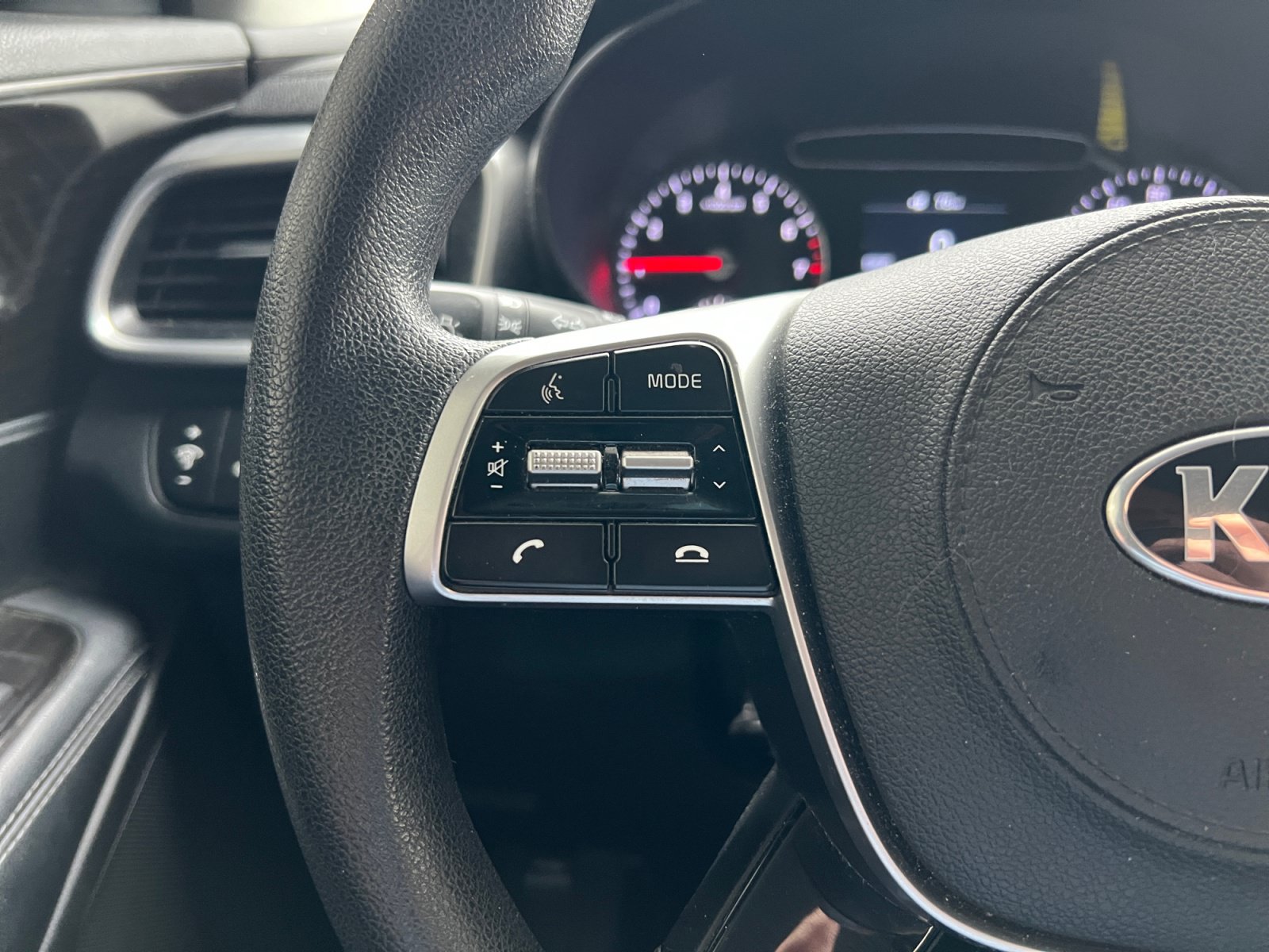 Used 2019 Kia Sorento AWD V6 image 29