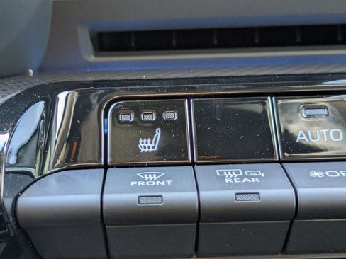 New 2026 Toyota Prius XLE image 25